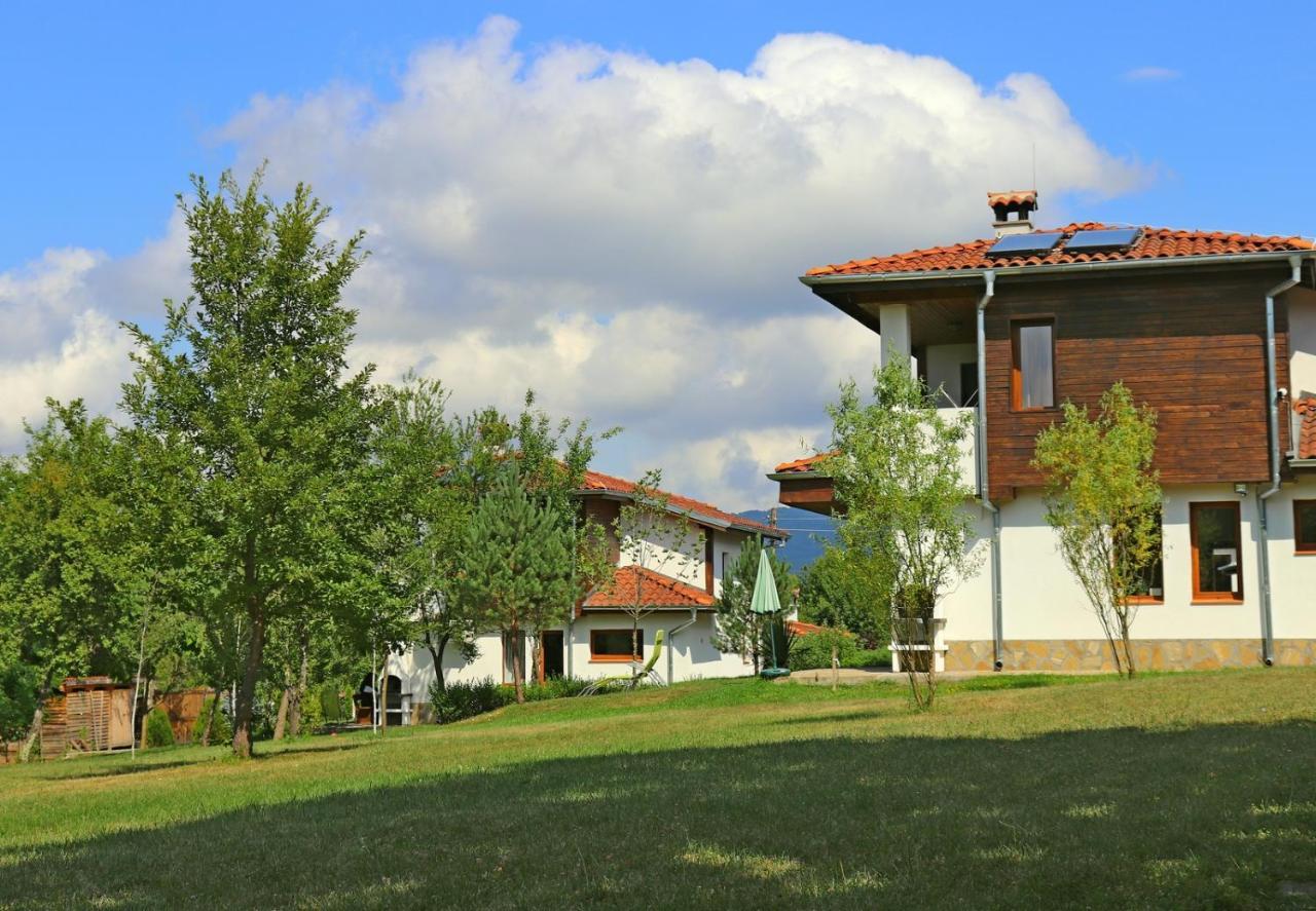Hotel Sinjirite Complex Elena Exteriér fotografie