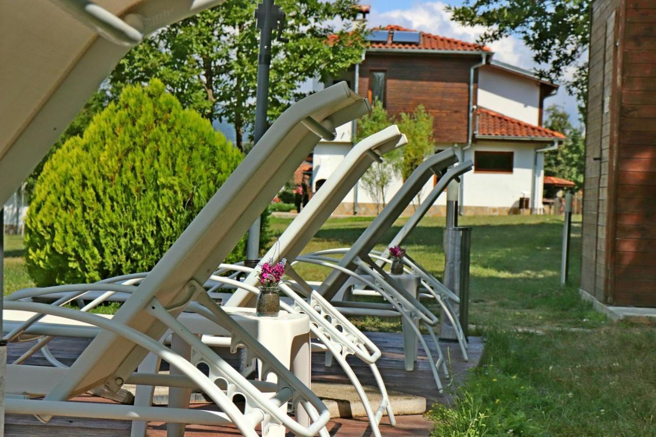 Hotel Sinjirite Complex Elena Exteriér fotografie