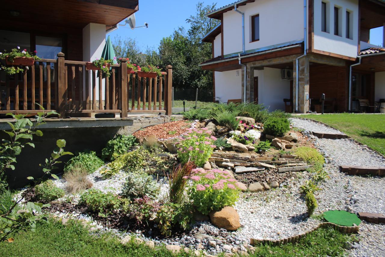 Hotel Sinjirite Complex Elena Exteriér fotografie