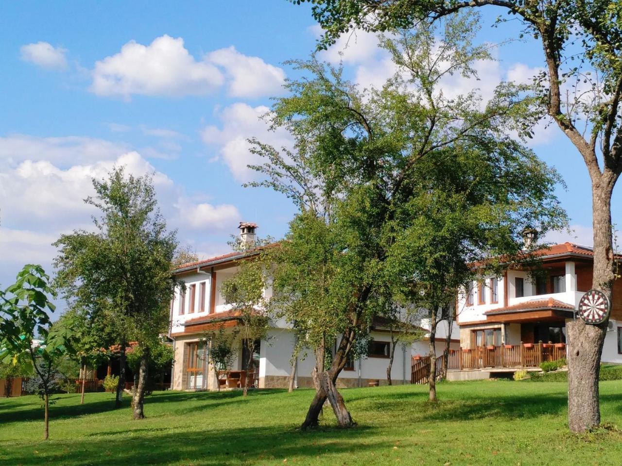 Hotel Sinjirite Complex Elena Exteriér fotografie